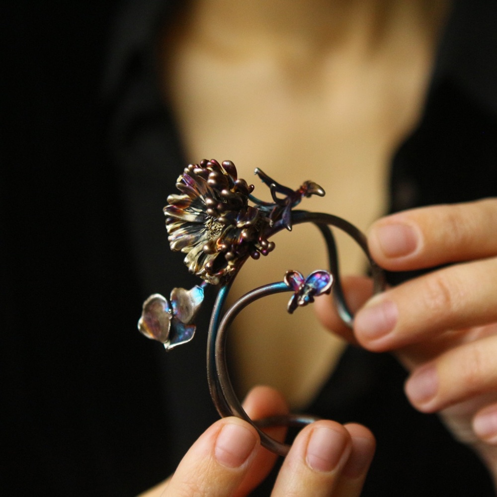 Chrysanthemum flower bracelet in colored silver